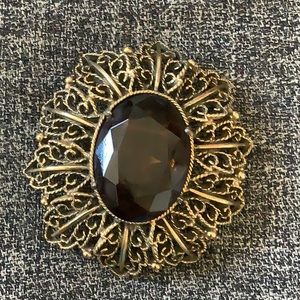 Vintage 1970’s Brooch Pin
